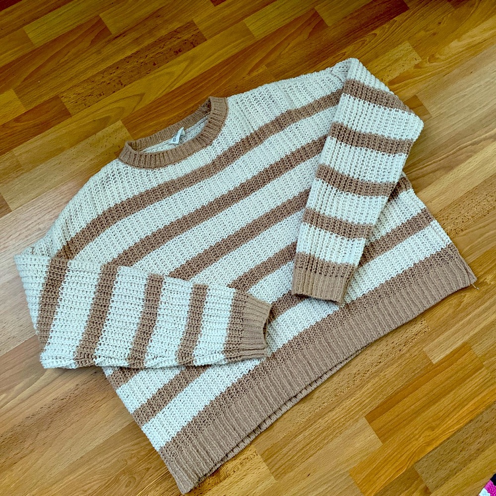 Full Tilt Sweater size S. Tan and brown stripe.